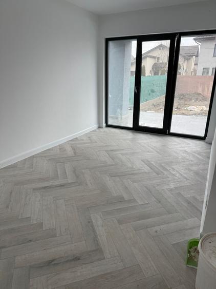 Casă individuală cu 4 camere cu Teren 450 Mp în Strejnicu