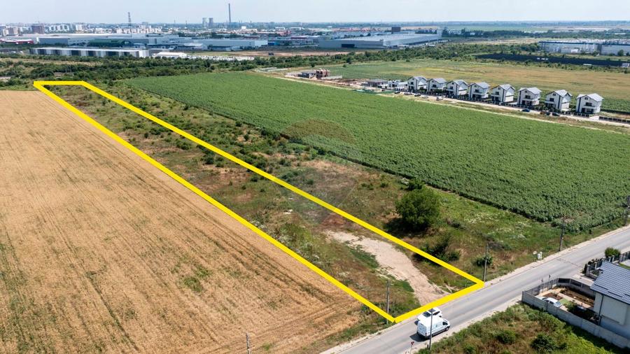 Teren intravilan de 8600 mp, în Dragomirești-Vale