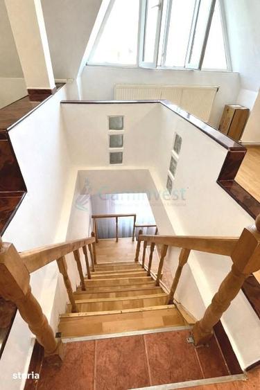 Apartament cu 4 camere în Central