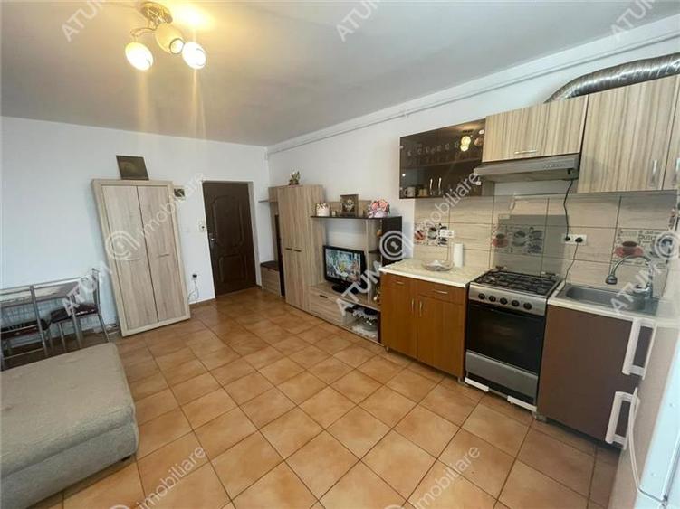 Apartament cu 2 camere decomandat, mobilat în Arhitecților - Calea Cisnădiei