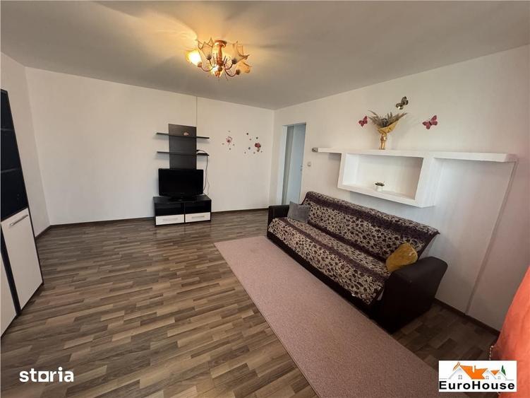 Apartament cu 2 camere în Cetate