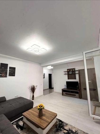 Apartament cu 2 camere semidecomandat în Chiajna