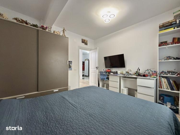 Casă cu 4 camere cu Teren 300 Mp în Lumina