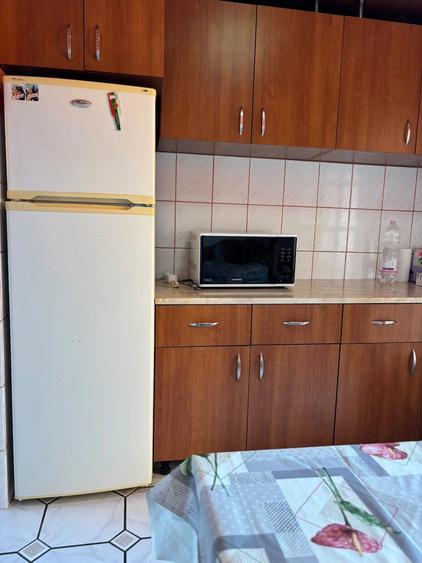 Apartament cu 3 camere decomandat în Rogerius