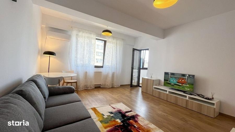 Apartament cu 3 camere decomandat în Jiului