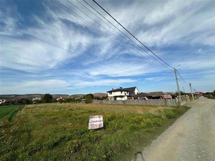 Teren Construcții intravilan de 1200 mp, în Gilău