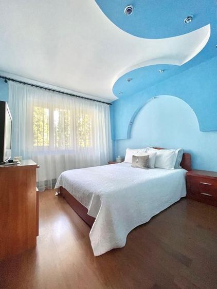 Apartament cu 3 camere semidecomandat în Central