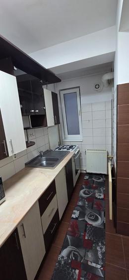 Garsonieră în Roșu