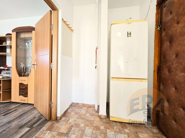 Apartament cu 2 camere semidecomandat, mobilat în Rogerius