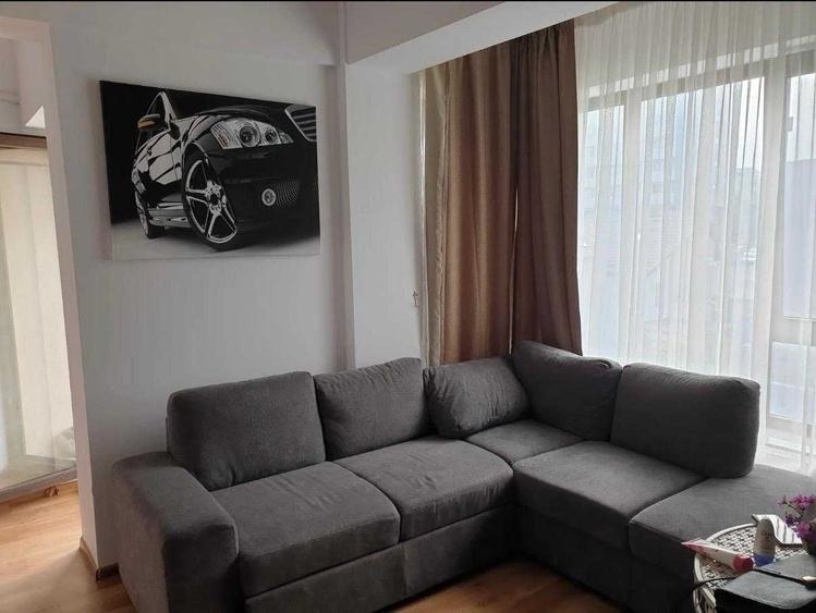 Apartament cu 2 camere decomandat în Palazu Mare
