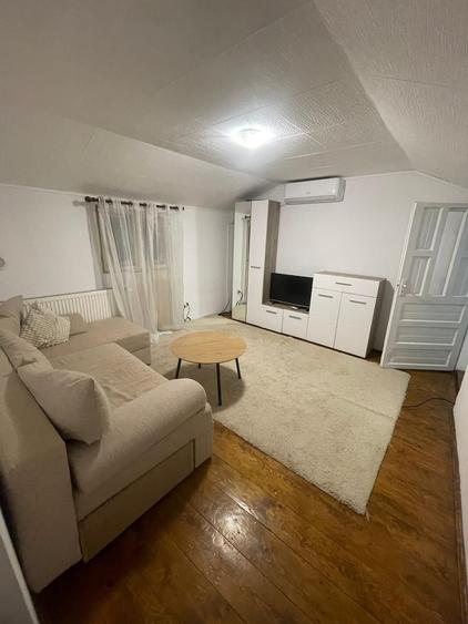 Apartament cu 2 camere semidecomandat în Exterior Vest