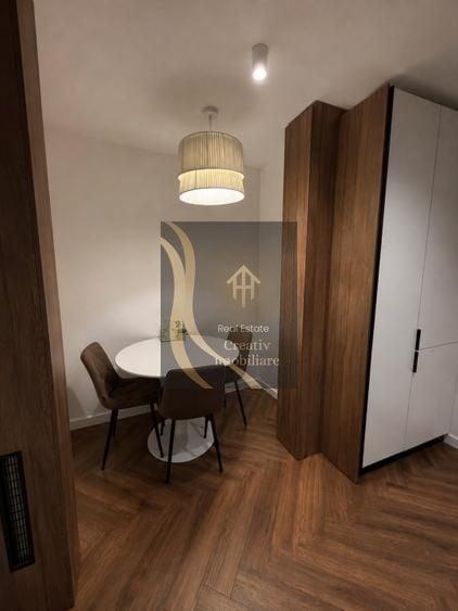 Apartament cu 3 camere semidecomandat în Ștefan cel Mare
