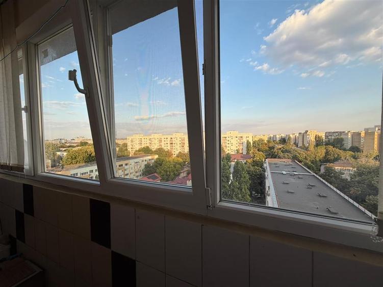Apartament cu 2 camere semidecomandat în Apusului