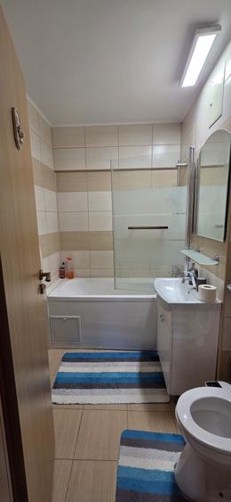 Inchiriez apartament 2 camere - 8