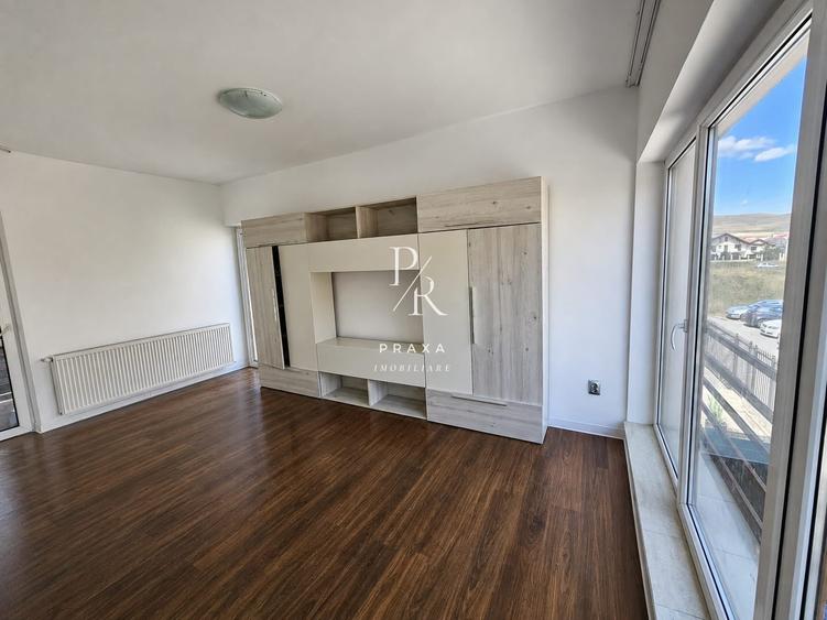 Duplex cu 4 camere cu Canalizare în Florești