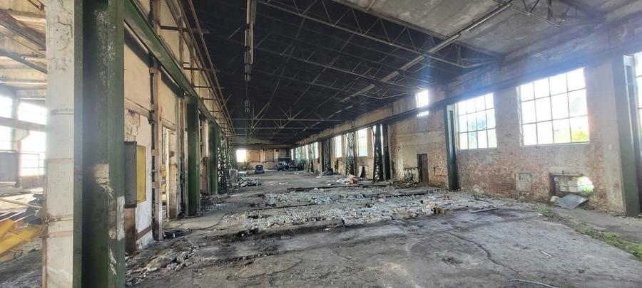 Spațiu industrial, de 3,400 mp, în Astra
