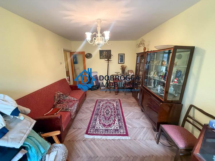 Apartament cu 2 camere decomandat în Ultracentral
