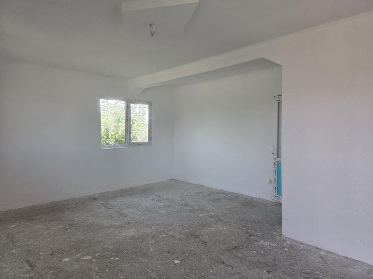 Casă cu 4 camere în Jilava