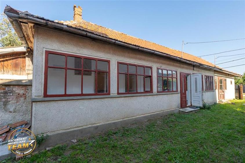Casă individuală cu 4 camere cu Teren 412 Mp în Brețcu