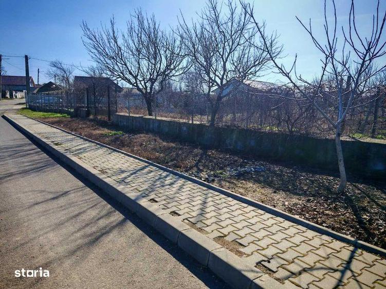 Vand teren 800 m2 - 1