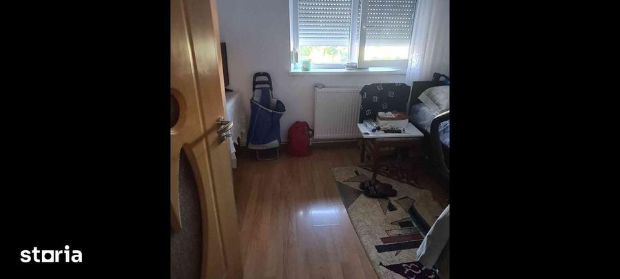 Apartament cu 3 camere decomandat în Inel II