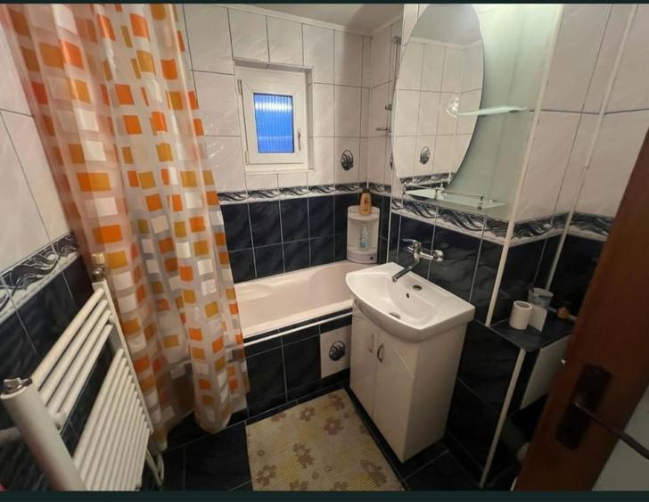Apartament cu 2 camere decomandat în Mărăști