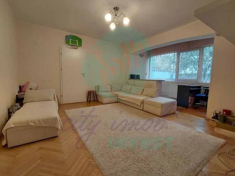 Apartament cu 3 camere semidecomandat, mobilat în Câmpia Libertății