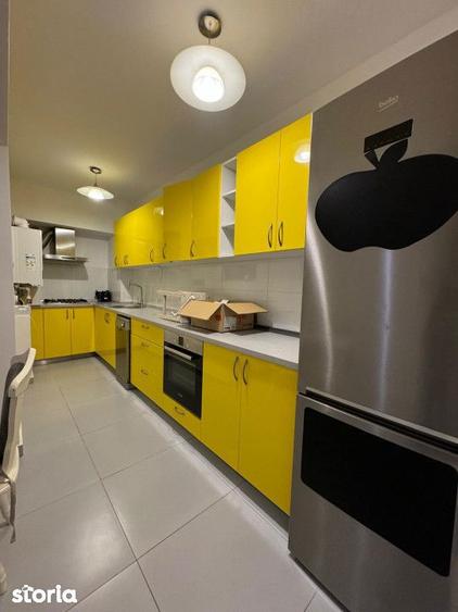 Apartament cu 3 camere decomandat, mobilat în Pajura