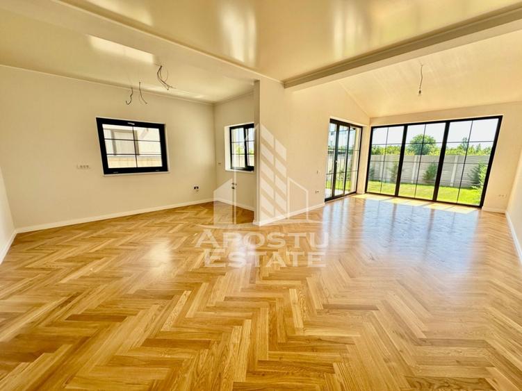 Duplex cu 5 camere cu Canalizare în Giroc