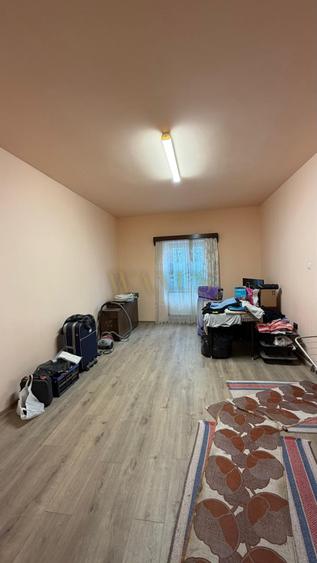 Casă individuală cu 3 camere cu Canalizare în Central