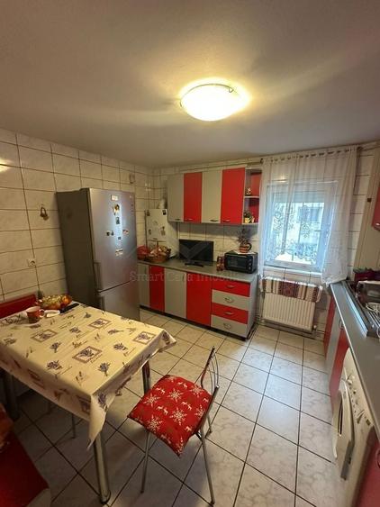 Apartament cu 2 camere decomandat în Tătărași — fotografia 3