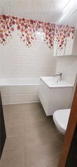 Apartament cu 3 camere decomandat în Ștefan cel Mare