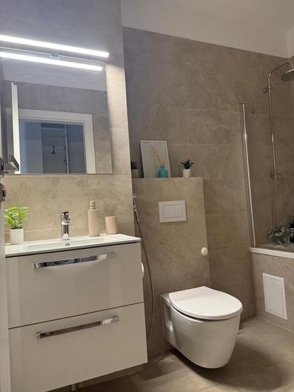 Apartament 2 camere de inchiriat Adora Park - 1
