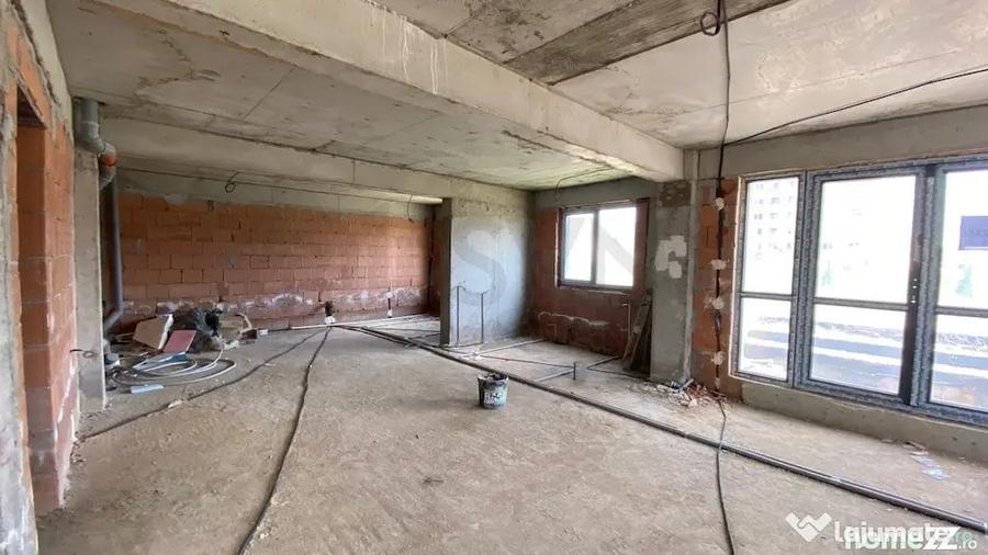 Spațiu comercial, de 156 mp, în Roșu