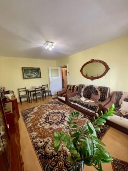 Apartament cu 3 camere decomandat în Dacia - 1