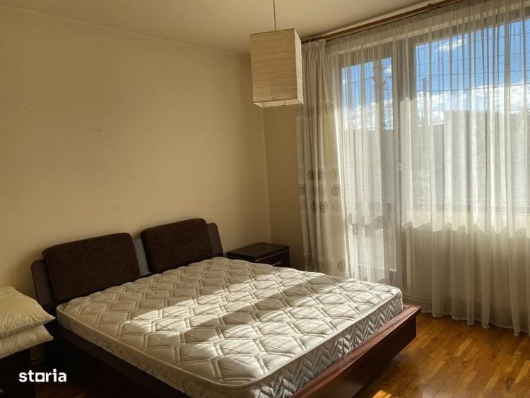 Casă cu 4 camere în Central