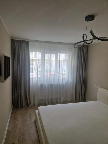 Apartament cu 2 camere semidecomandat în Girocului