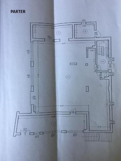 Casă individuală cu 11 camere cu Canalizare în Militari