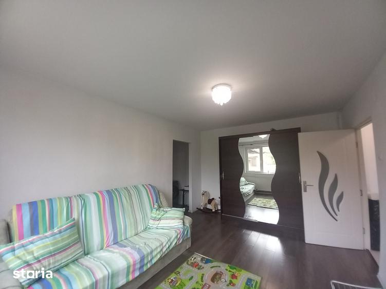 Apartament cu 2 camere semidecomandat în Republicii