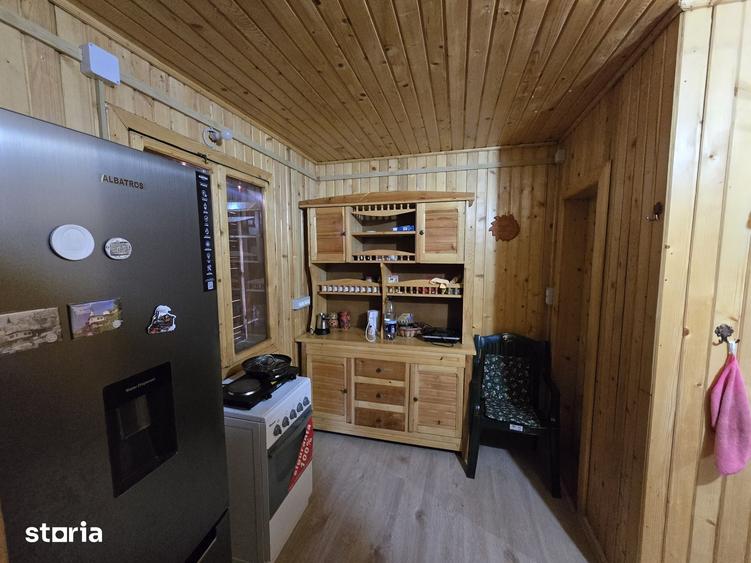 Casă cu 3 camere cu Teren 430 Mp în Cornu