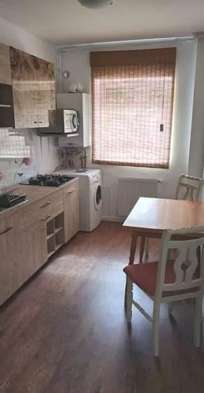 Apartament cu 2 camere semidecomandat, mobilat în Florești — fotografia 1