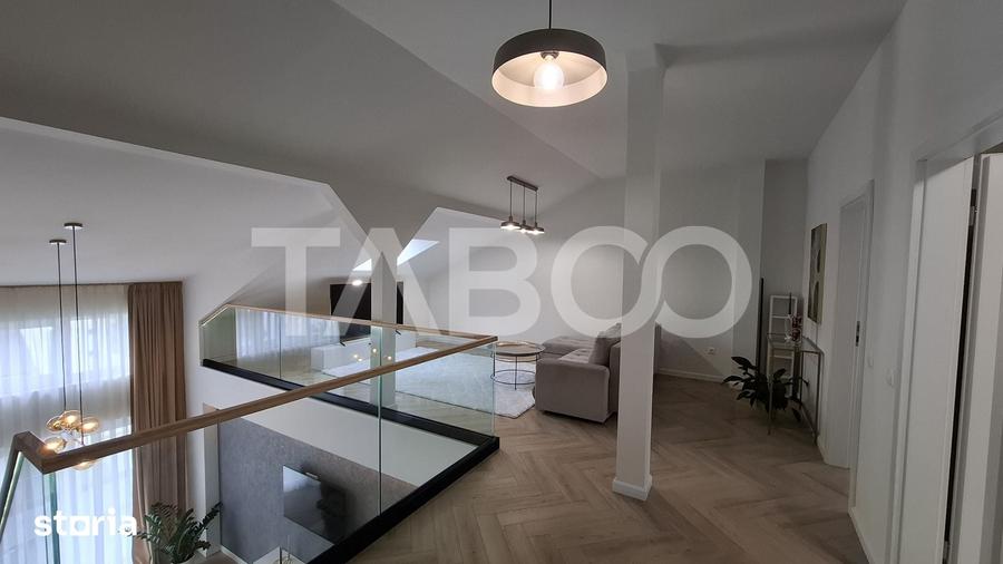 Apartament cu 5 camere decomandat în Cristian