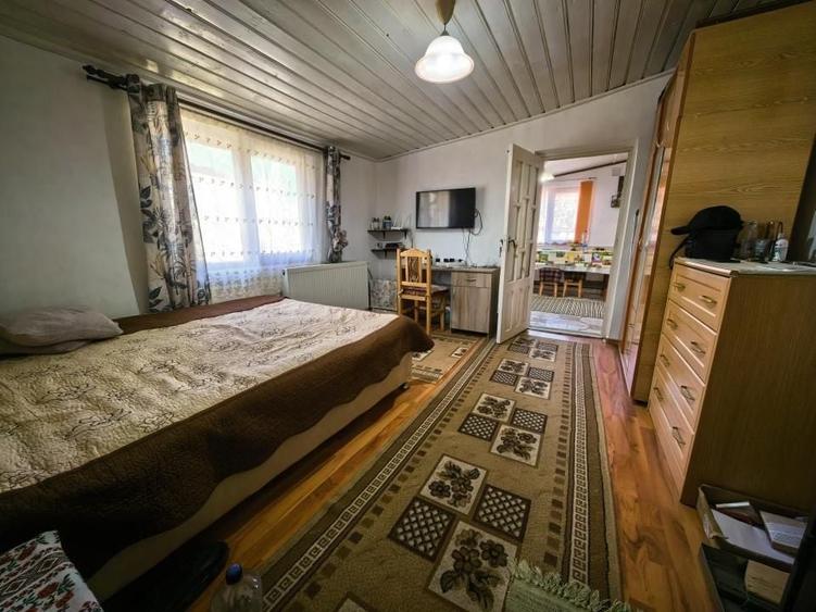Casă individuală cu 4 camere cu Canalizare în Horpaz