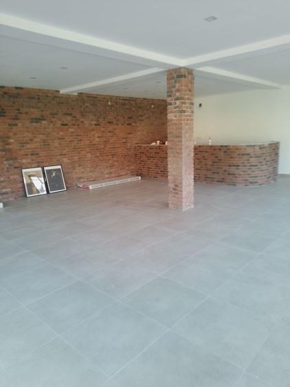 Spațiu comercial, de 596 mp, în Gherla