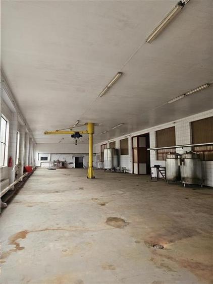 Spațiu industrial, de 2,200 mp, în Mârșa