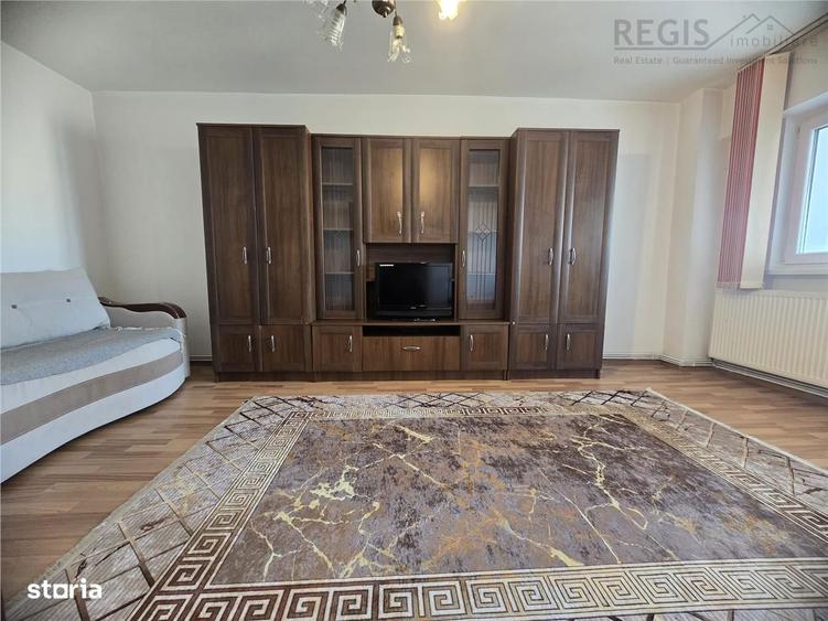Apartament cu 2 camere decomandat, mobilat în Est