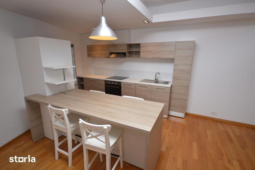 Apartament cu 3 camere în Băneasa