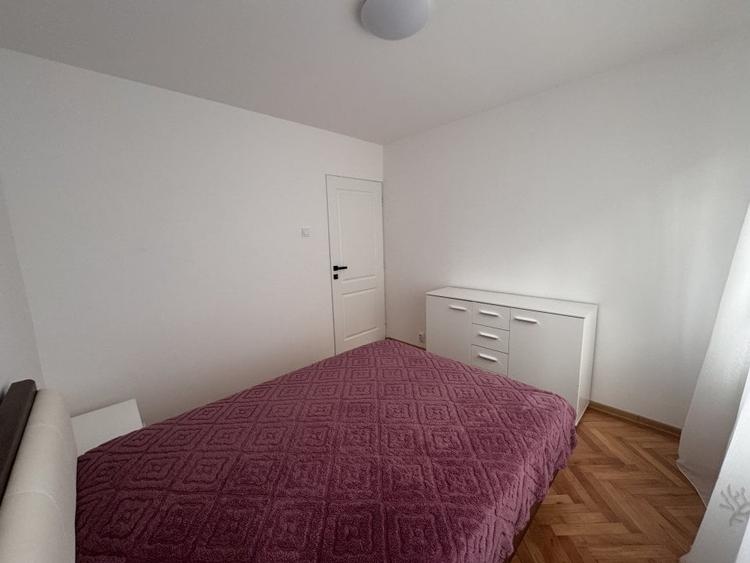 Apartament cu 3 camere semidecomandat, mobilat în Sălăjan