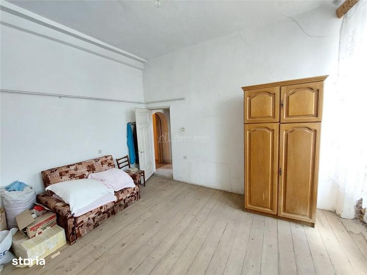 Apartament cu 2 camere decomandat în Ultracentral