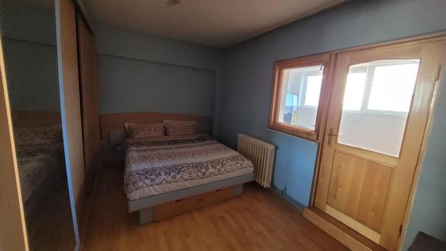 Apartament cu 4 camere decomandat în Cug